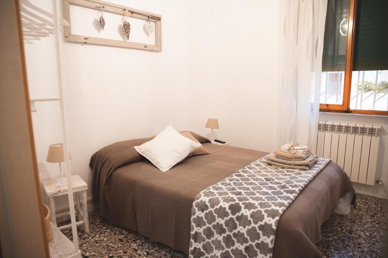 Accogliente Casa Livorno Bed & Breakfast Exterior foto