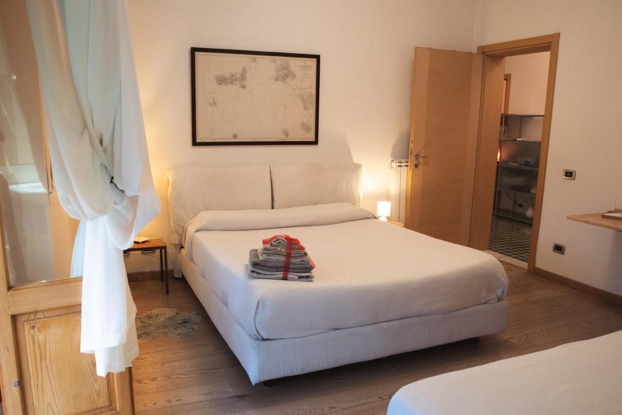 Accogliente Casa Livorno Bed & Breakfast Exterior foto