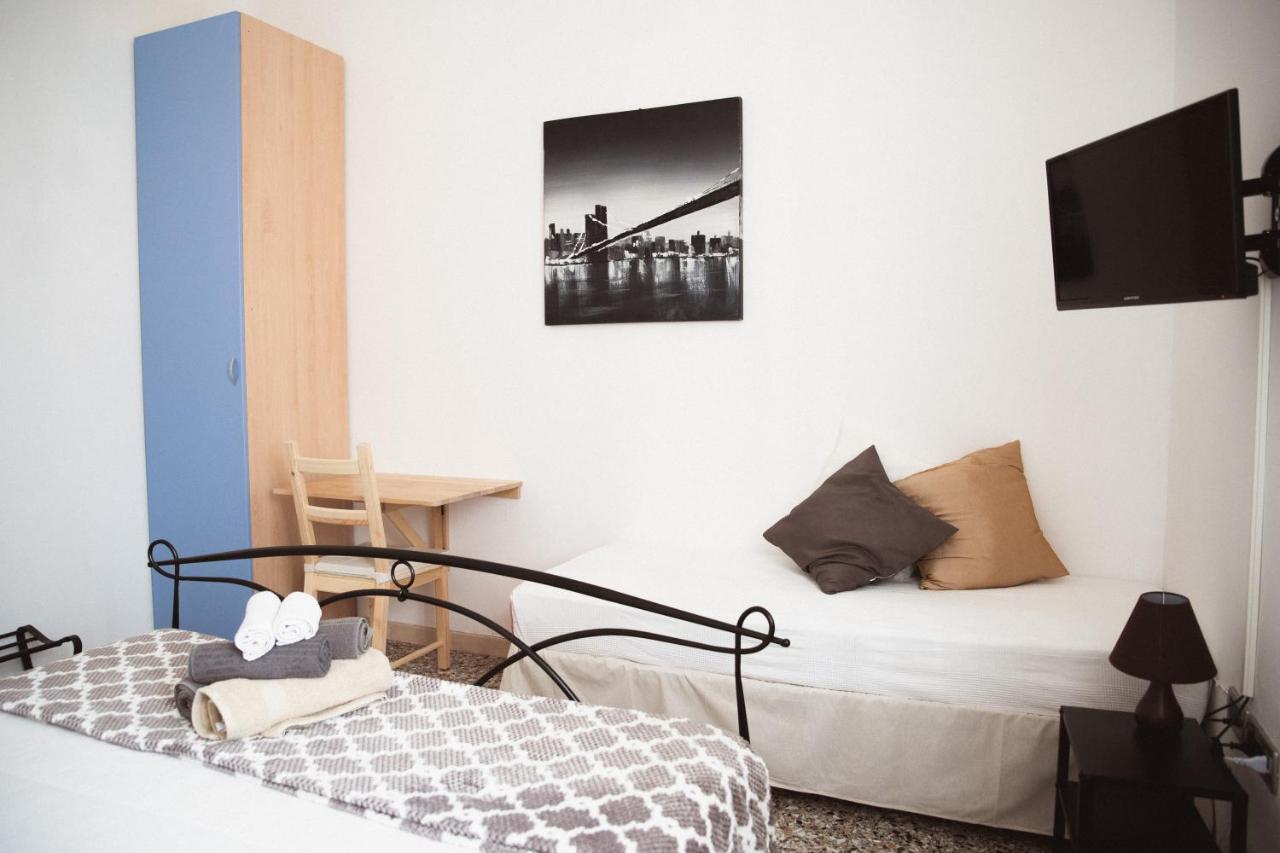 Accogliente Casa Livorno Bed & Breakfast Exterior foto